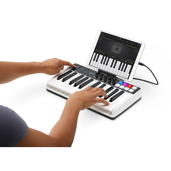 オーディオIF搭載のMIDIキーボード、IK Multimedia「iRig Keys I/O 25