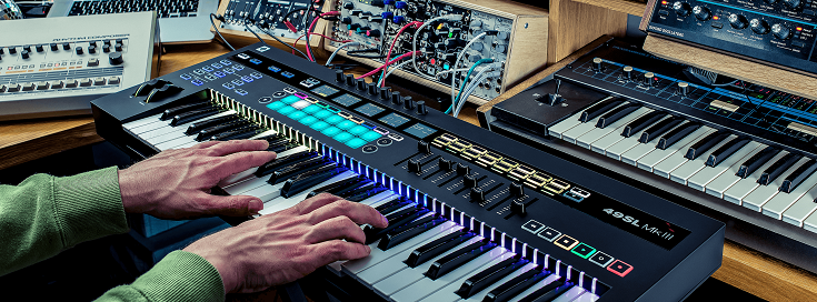 DAWソフトとの連携を実現する次世代MIDIキーボード、NOVATION「SL