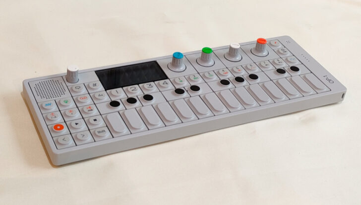 人気高評価★中古★Teenage Engineering OP-1 小型シンセサイザー デッキセーバー付き （ティーンエイジ エンジニアリング/鍵盤器）★ その他