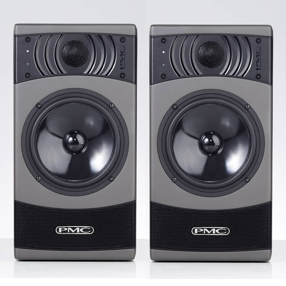 PMC result6 ペア シリアル連番 元箱付 動作品 PMC result6 ペア